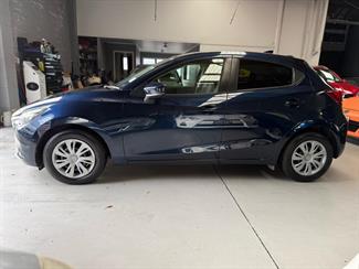 2017 Mazda Demio - Thumbnail