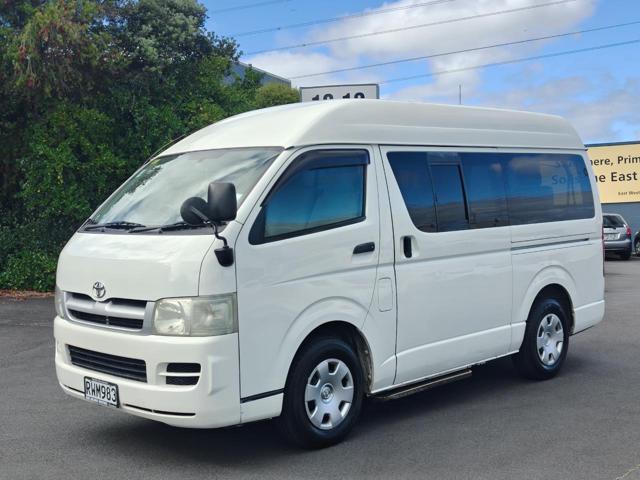 2006 Toyota Hiace