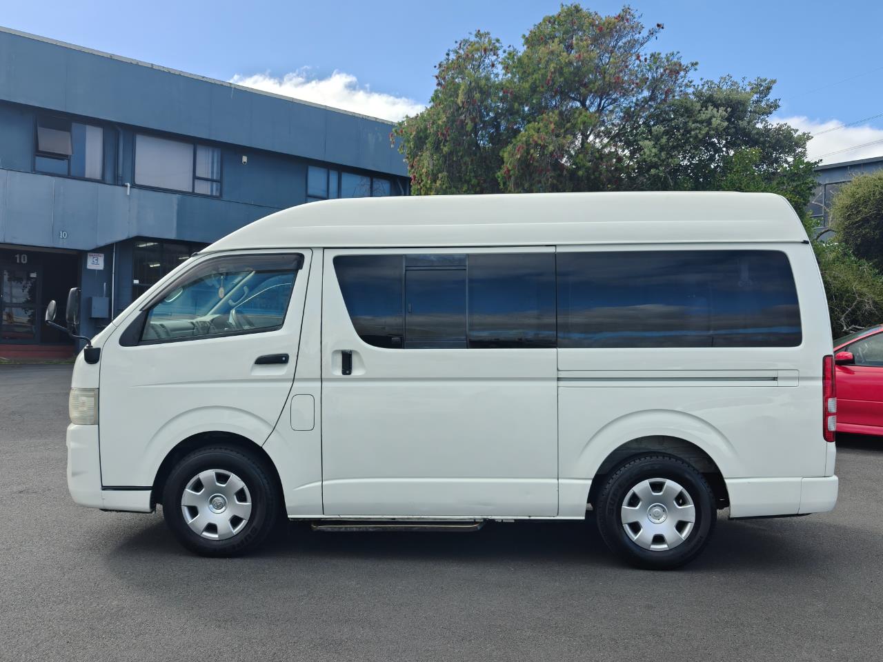 2006 Toyota Hiace