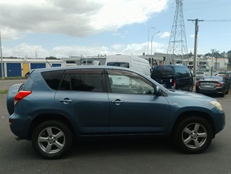 2006 Toyota RAV4 - Thumbnail