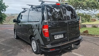 2019 Hyundai iLOAD - Thumbnail