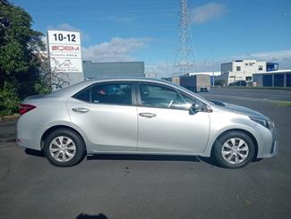2017 Toyota Corolla - Thumbnail