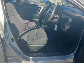 2017 Toyota Corolla - Thumbnail