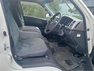 2009 Toyota Hiace - Thumbnail