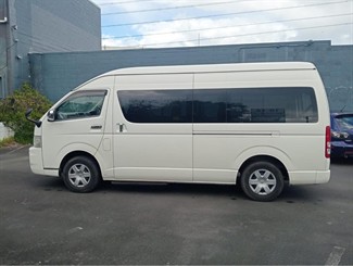 2009 Toyota Hiace - Thumbnail