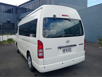 2009 Toyota Hiace - Thumbnail