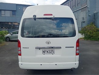 2009 Toyota Hiace - Thumbnail
