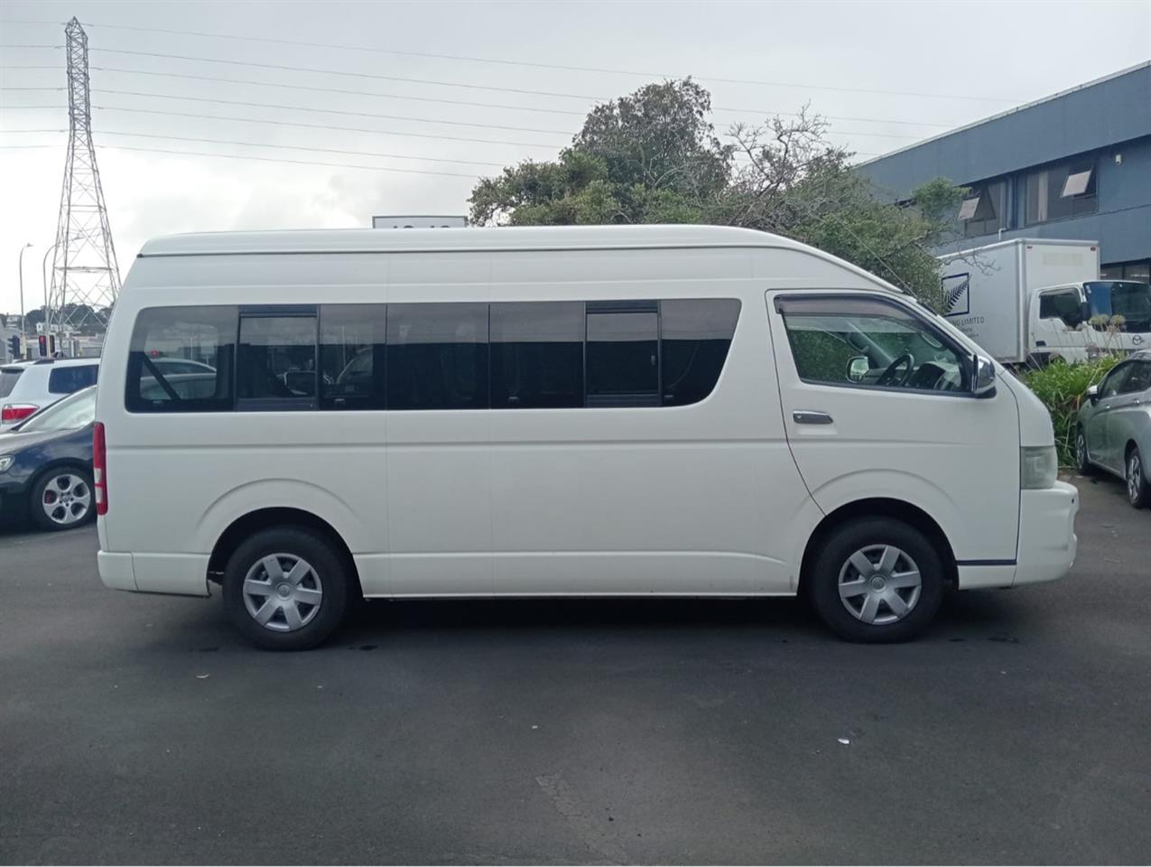 2009 Toyota Hiace