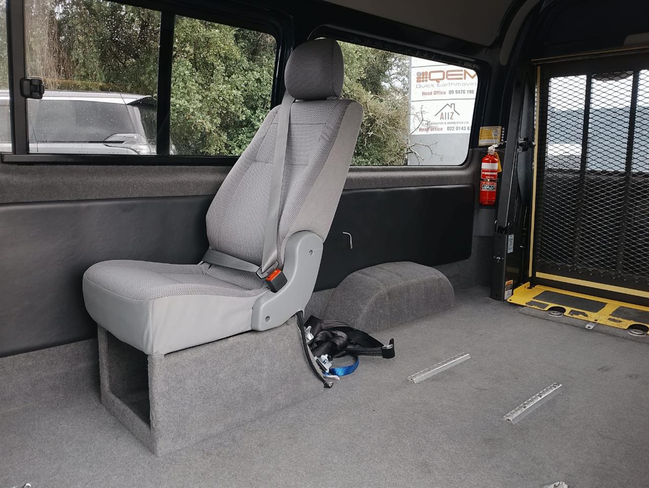 2006 Toyota Hiace