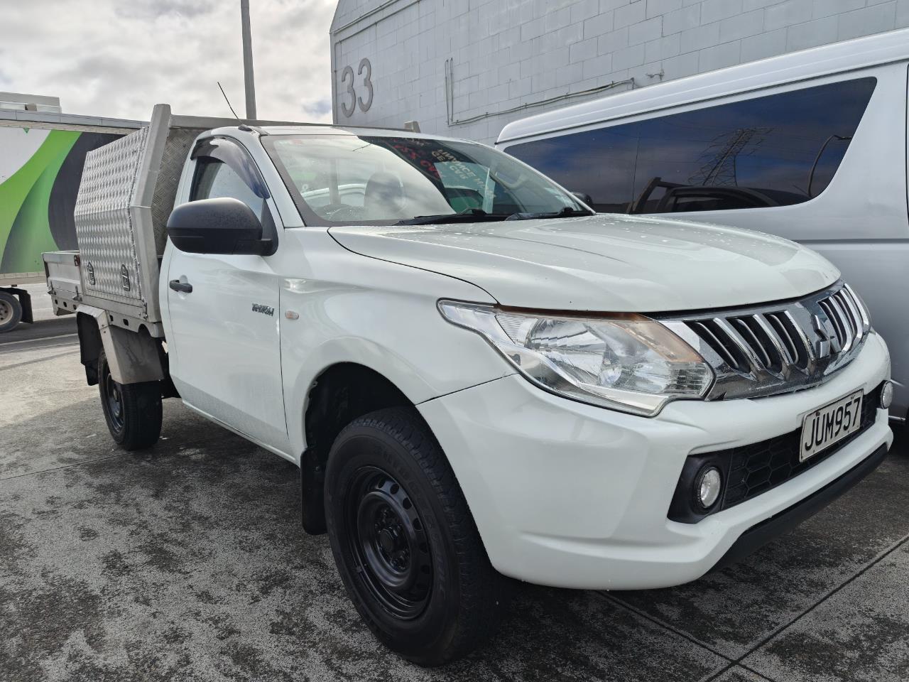 2016 Mitsubishi Triton