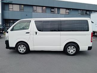 2012 Toyota Hiace - Thumbnail