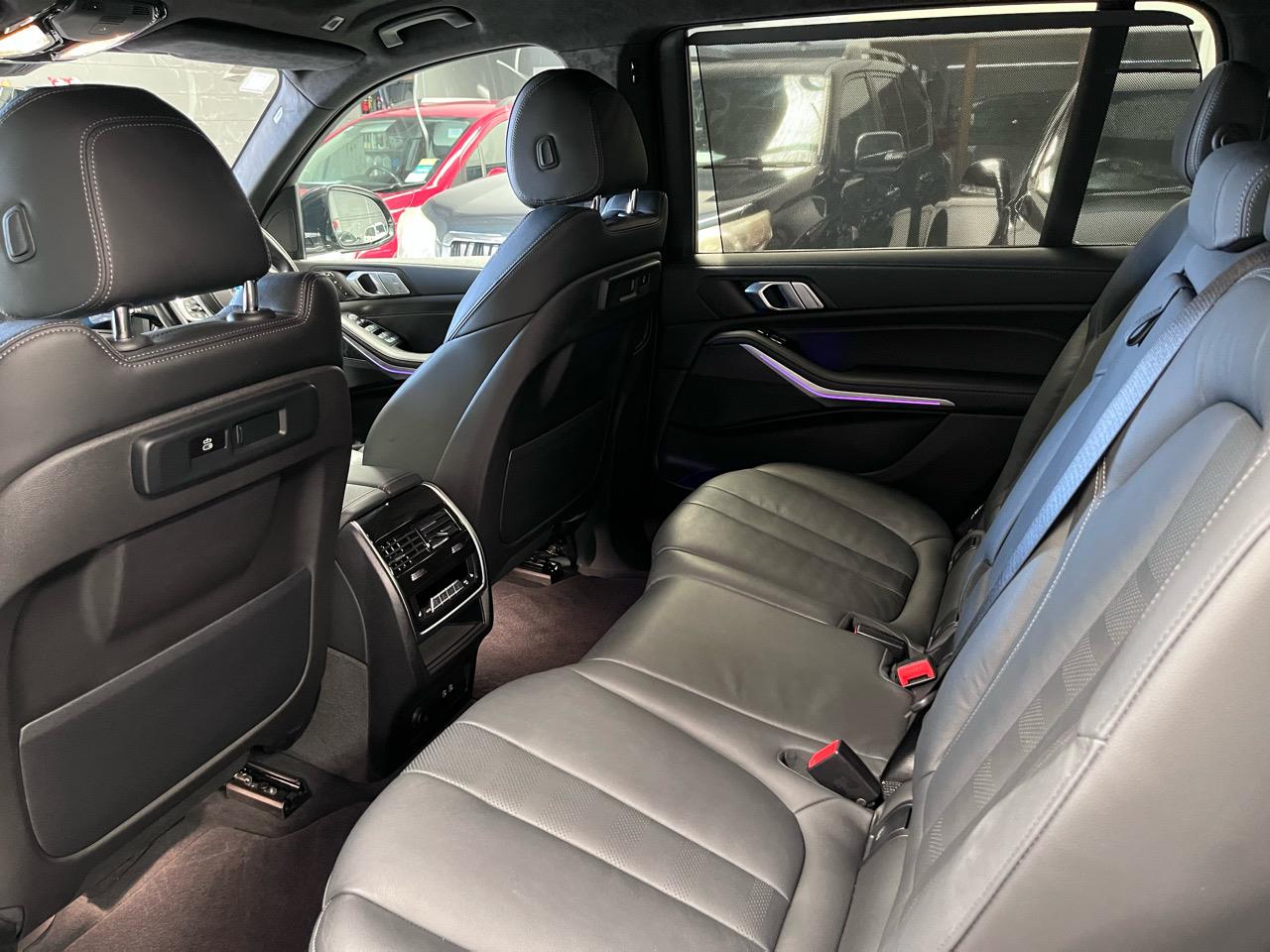 2021 BMW X7