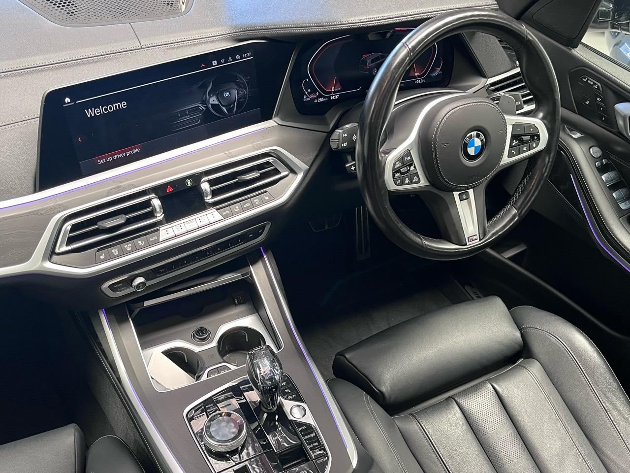 2021 BMW X7