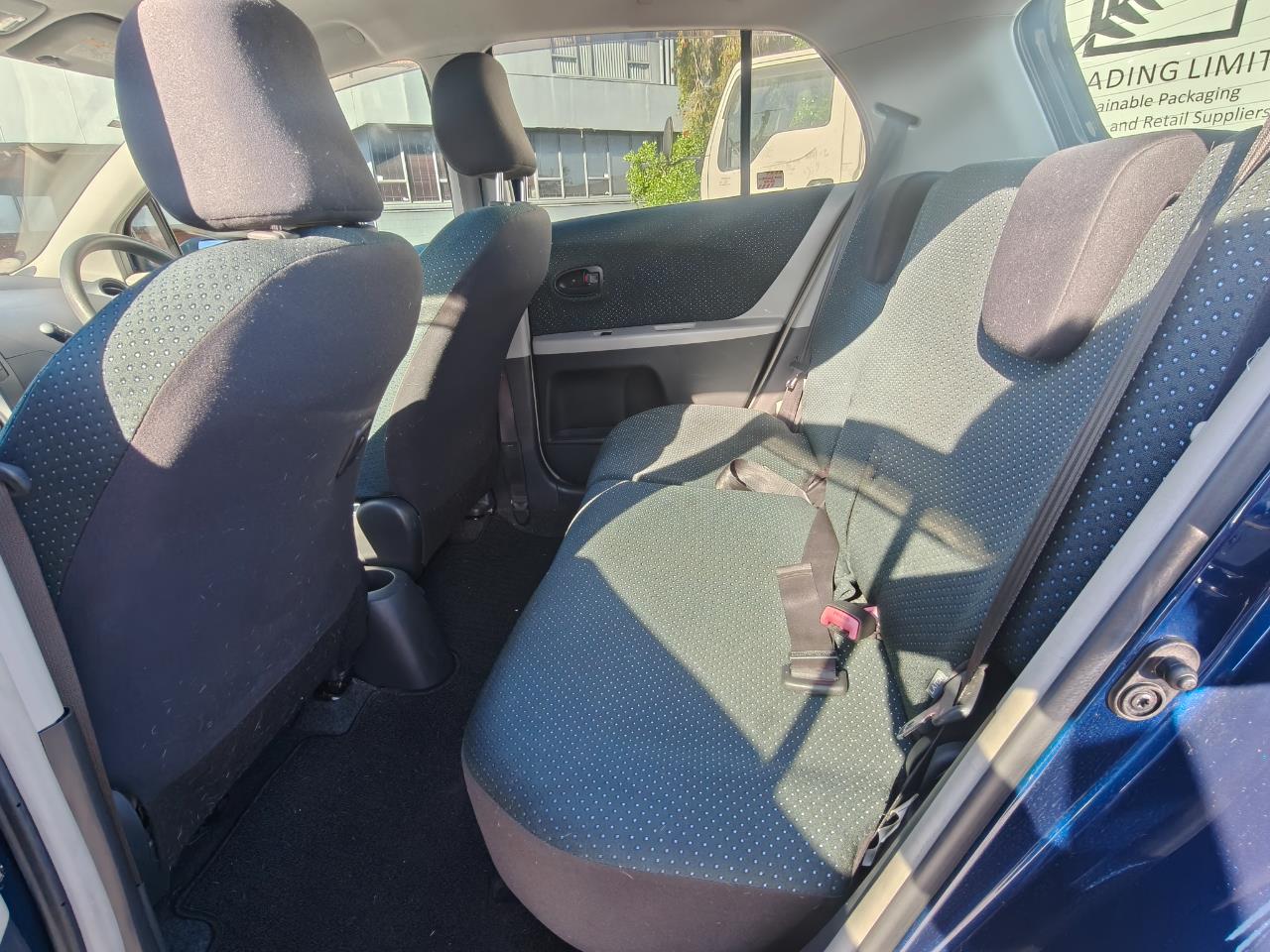 2006 Toyota Vitz