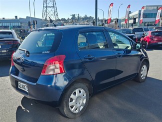 2006 Toyota Vitz - Thumbnail