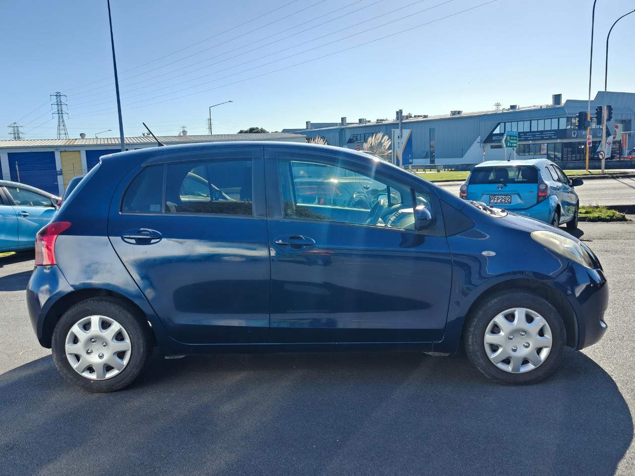 2006 Toyota Vitz