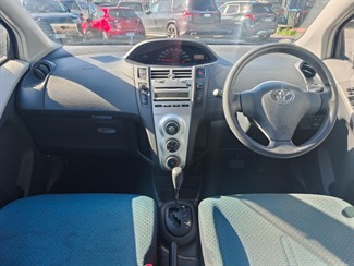 2006 Toyota Vitz - Thumbnail
