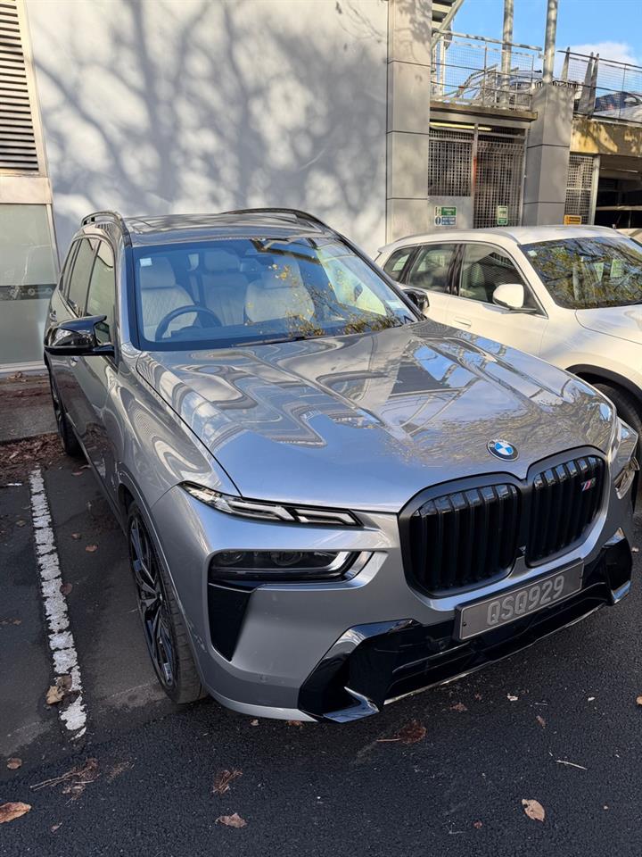 2024 BMW X7