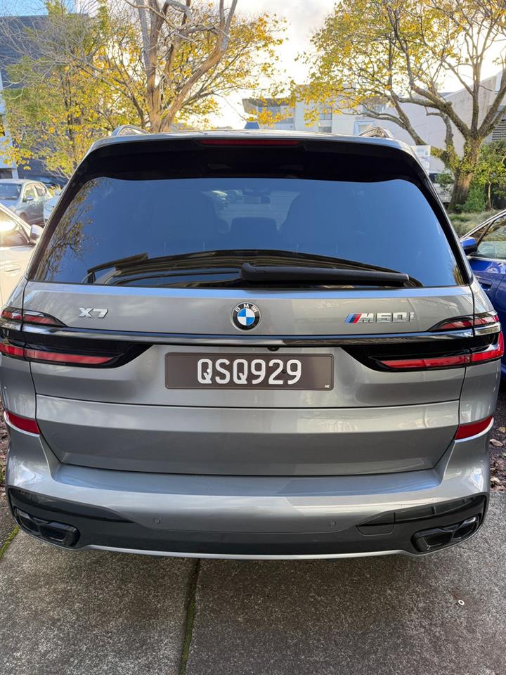 2024 BMW X7