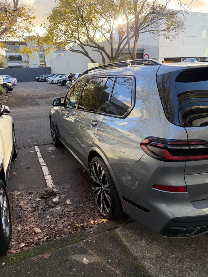 2024 BMW X7
