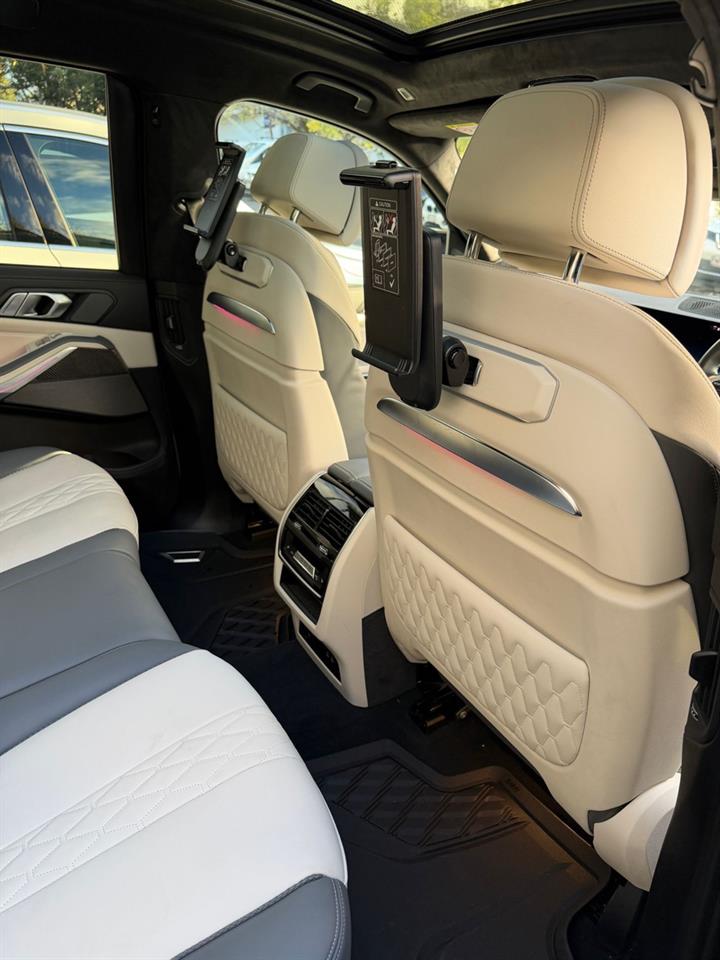 2024 BMW X7