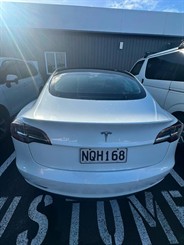 2021 Tesla Model 3 - Thumbnail