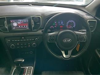 2017 Kia Sportage - Thumbnail