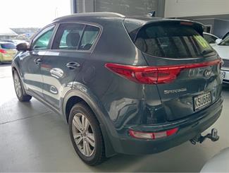 2017 Kia Sportage - Thumbnail