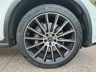 2018 Mercedes-Benz GLC 250 - Thumbnail
