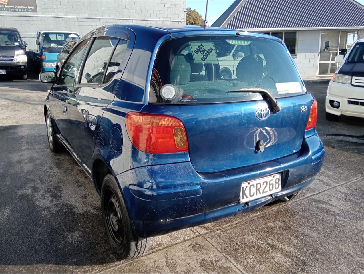 2004 Toyota Vitz