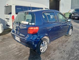 2004 Toyota Vitz - Thumbnail