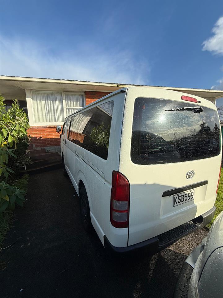 2011 Toyota Hiace