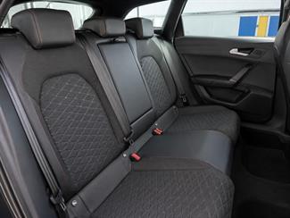 2022 Seat Leon - Thumbnail