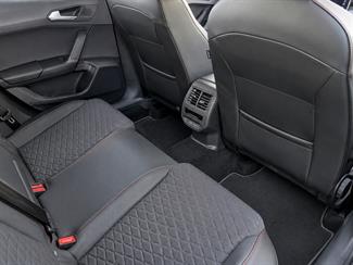 2022 Seat Leon - Thumbnail