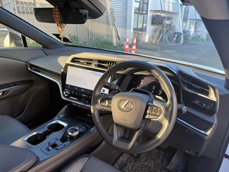 2024 Lexus RZ 450e - Thumbnail