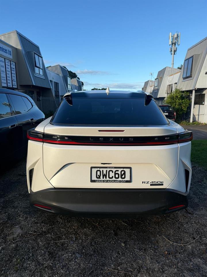 2024 Lexus RZ 450e