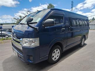 2015 Toyota Hiace - Thumbnail