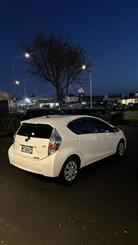 2014 Toyota Aqua - Thumbnail