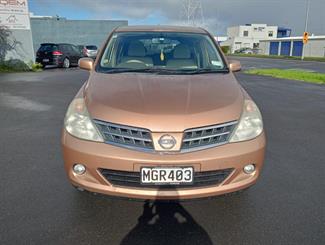 2008 Nissan Tiida - Thumbnail