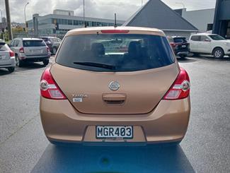 2008 Nissan Tiida - Thumbnail