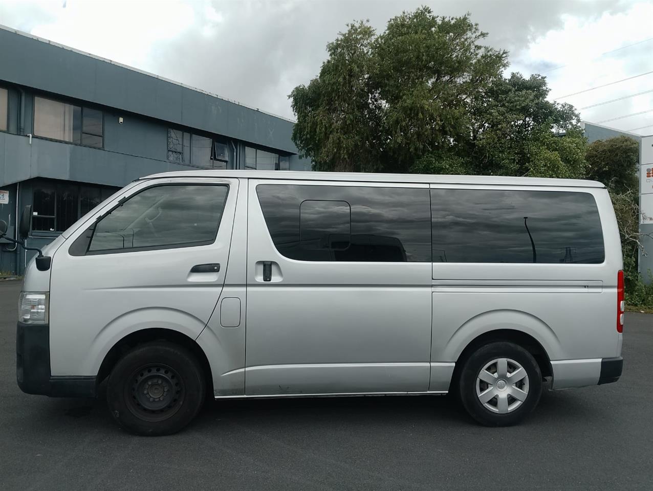 2015 Toyota Hiace