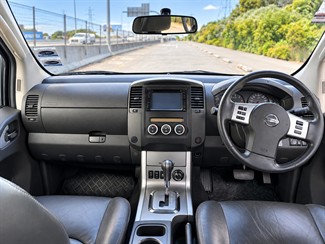2015 Nissan Navara - Thumbnail
