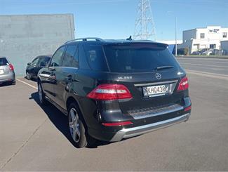 2015 Mercedes-Benz ML 350 - Thumbnail