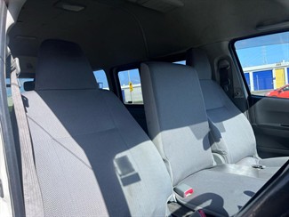 2009 Toyota Hiace - Thumbnail