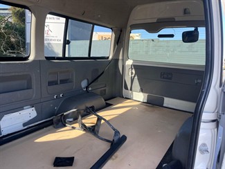 2009 Toyota Hiace - Thumbnail