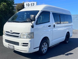 2009 Toyota Hiace - Thumbnail