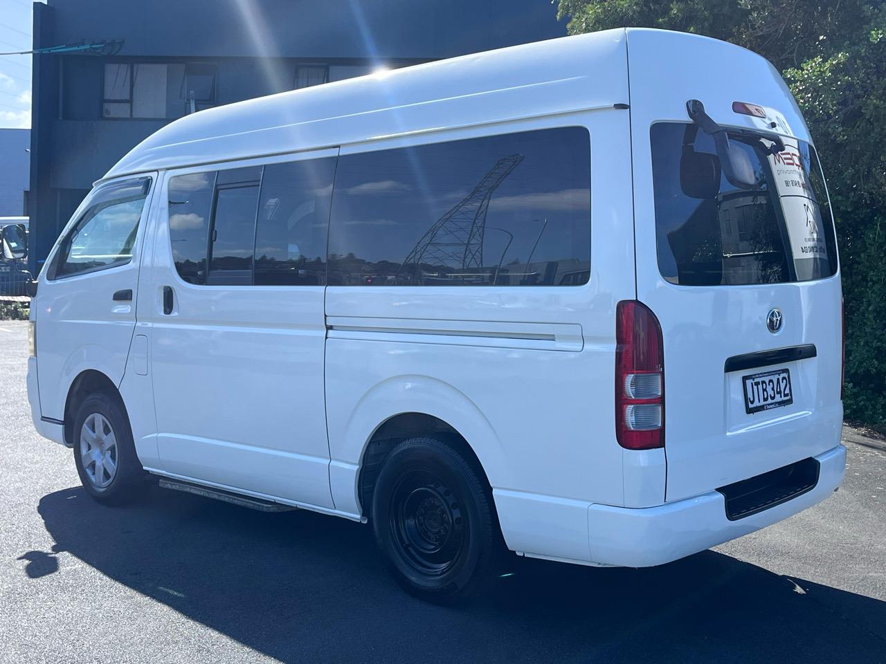 2009 Toyota Hiace