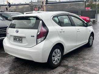 2016 Toyota Aqua - Thumbnail