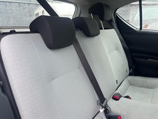 2016 Toyota Aqua - Thumbnail