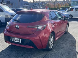2018 Toyota Corolla - Thumbnail